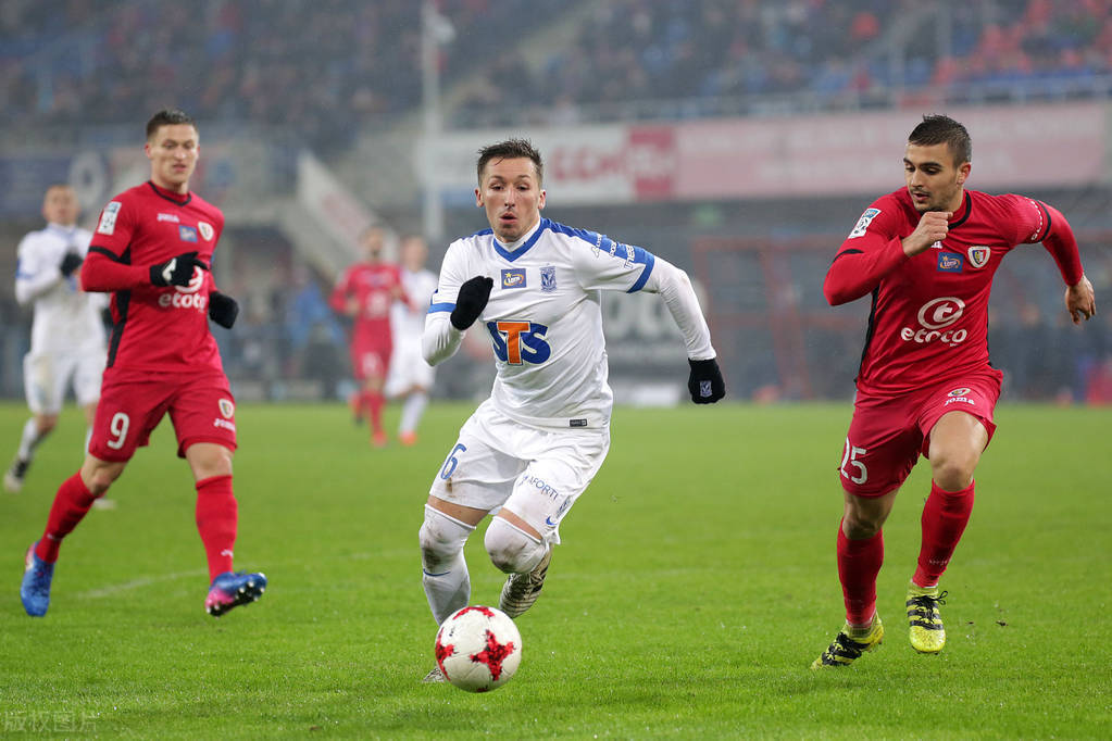 中欧体育官网-刚刚！冲刺阶段托特纳姆造点机会本菲卡清晨迎来里程碑，转会期布鲁克林篮网调整名单以备全明星赛 